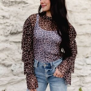 NWT BROWN LEOPARD MESH RUFFLE SLEEVE TOP